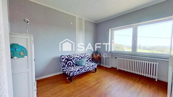 Belle maison individuelle 5 pièces à Créhange, 3 chambres, 2 salles d'eau, sous-sol complet, 2 garages