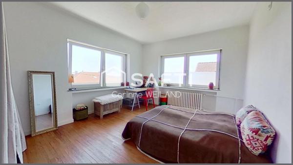 Belle maison individuelle 5 pièces à Créhange, 3 chambres, 2 salles d'eau, sous-sol complet, 2 garages