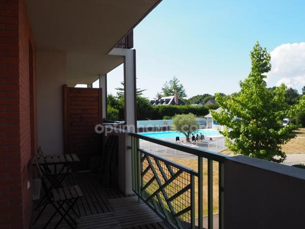 Aux portes de Honfleur - Appartement de type T2 - 41.90 m2 - 1 chambre - Terrasse - 1er étage - Piscine - Parking