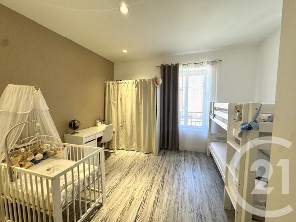 Appartement T4 à vendre  4 pièces - 99 m 2   ST FONS  - 69