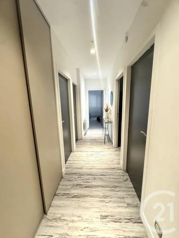 Appartement T4 à vendre  4 pièces - 99 m 2   ST FONS  - 69