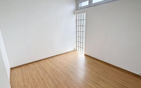 Appartement à vendre    3 pièces •  Reims