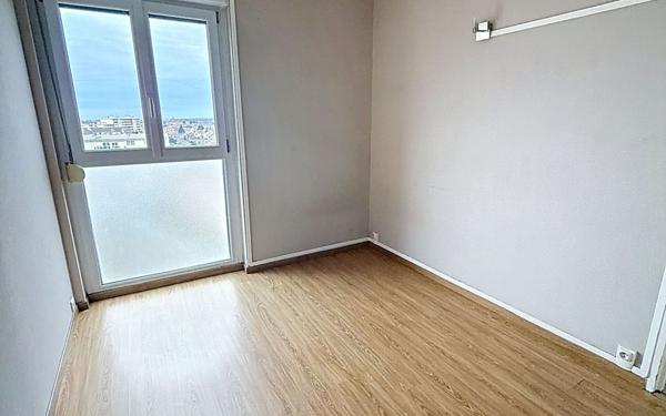 Appartement à vendre    3 pièces •  Reims