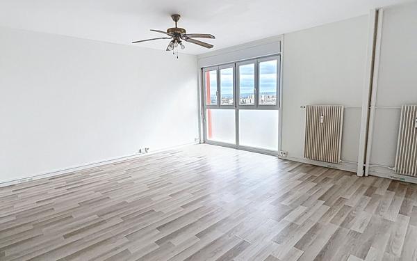Appartement à vendre    3 pièces •  Reims