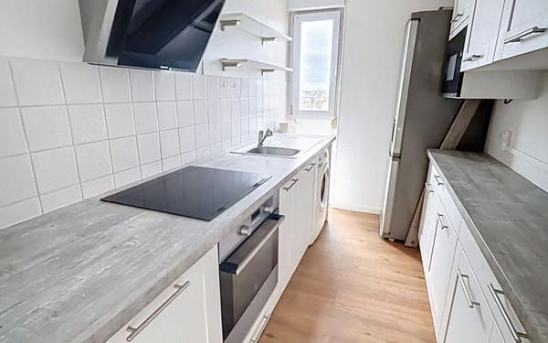 Appartement à vendre    3 pièces •  Reims