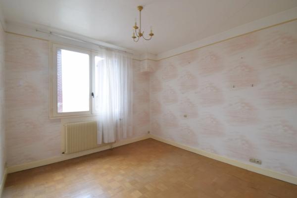 Maison 6 pièces - Projet de rénovation et modernisation à SERMAIZE LES BAINS