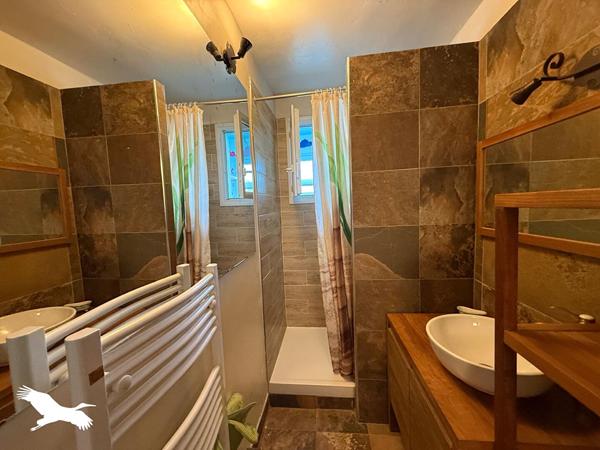 Appartement à louer 1 400 € CC Marseille 4 p 66 m² DPE C