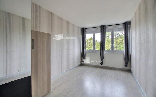 Appartement à vendre    5 pièces • 94,08 m2 Ris-Orangis
