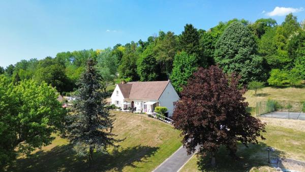 Vaste maison de 195 m² habitable sur un terrain de près de 5 000 m²