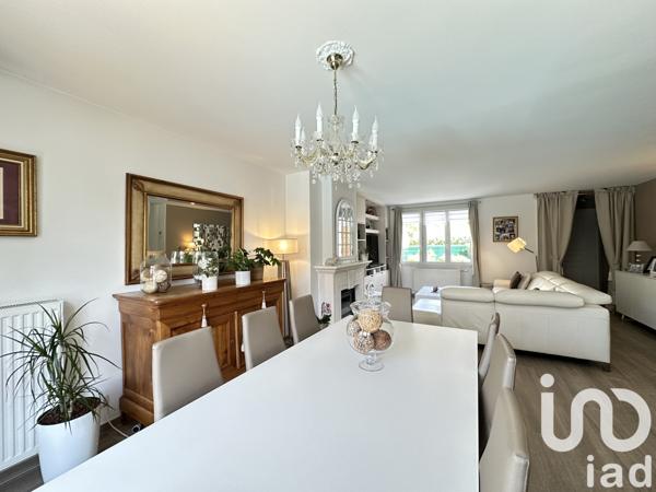 Maison à vendre 8 pièces 147 m² Périgny