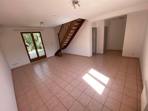 Villa de 75m² avec étage - 3 chambres - garage - terrain