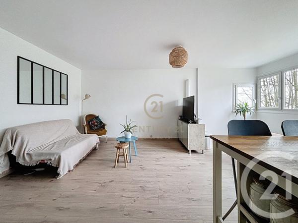 Appartement F4 à vendre  4 pièces - 79,38 m2 CHAMPS SUR MARNE - 77
