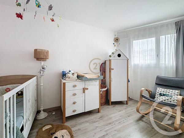 Appartement F4 à vendre  4 pièces - 79,38 m2 CHAMPS SUR MARNE - 77