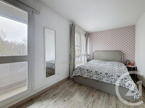 Appartement F4 à vendre  4 pièces - 79,38 m2 CHAMPS SUR MARNE - 77