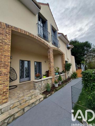 Maison à vendre 8 pièces 175 m² Lagny-sur-Marne