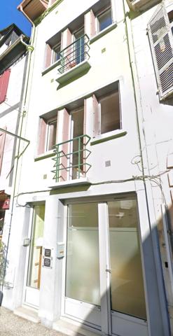 Immeuble
         7 pièces
        - 134 m² Exclusivité 249 900 € *