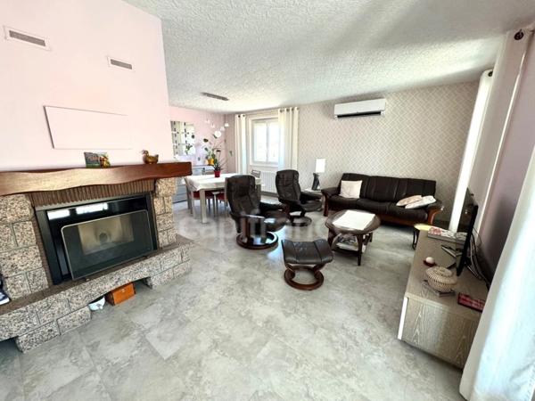 VEAUCHE – Belle maison familiale de 130 m² sur 1050 m² de terrain clos et arboré
