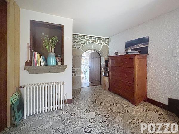 A Vendre - Marcilly - Maison 9 pièce(s) 255 m² MARCILLY