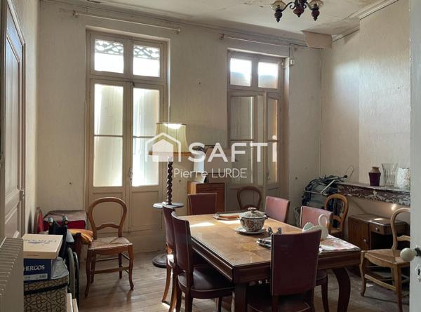 Proche centre ville - Appartement T5 de 120 m2 avec terrasse.