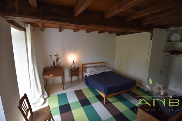 Charmante maison en pierre rénovée - Rouzède