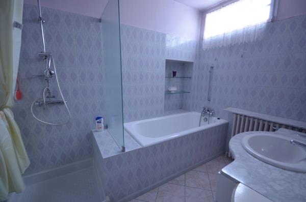 LA FERTE GAUCHER (77) à vendre Maison de caractère, idéale pour un artisan ou profession libérale.