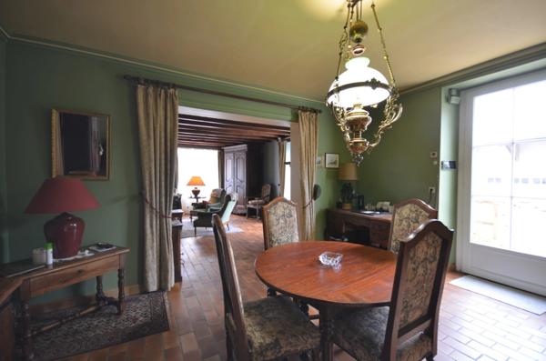 LA FERTE GAUCHER (77) à vendre Maison de caractère, idéale pour un artisan ou profession libérale.