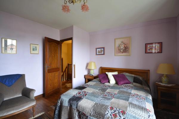 LA FERTE GAUCHER (77) à vendre Maison de caractère, idéale pour un artisan ou profession libérale.