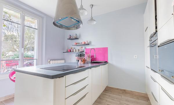 Meulière rénovée ,  Quartier du Lac ,Verrières-le-Buisson.