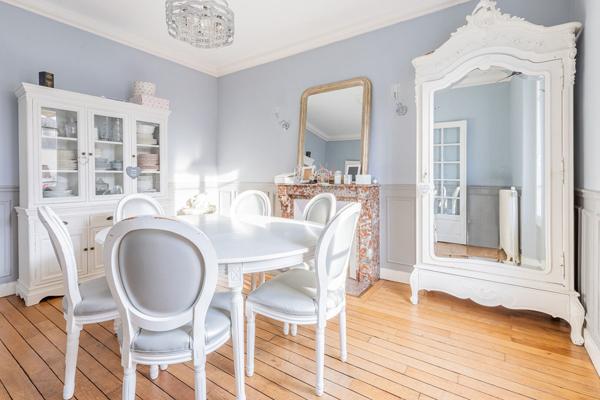 Meulière rénovée ,  Quartier du Lac ,Verrières-le-Buisson.