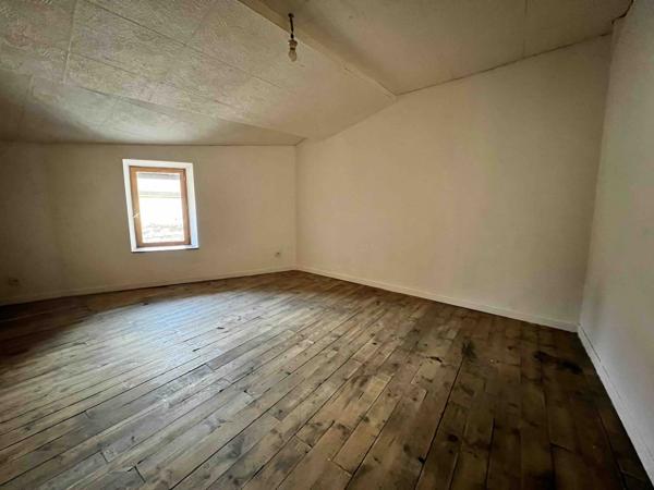 GANNAT - Maison de Ville 95m2 - 3 chambres - 89 000€