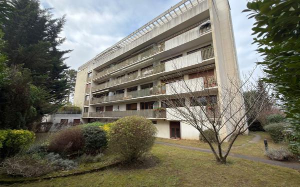 Appartement à vendre    3 pièces • 66,24 m2 Saint-Maur-des-Fossés