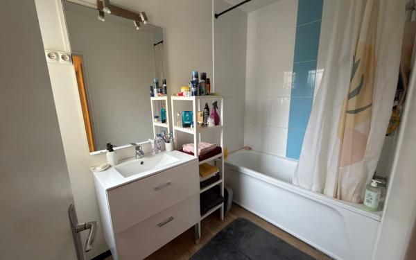 Appartement à vendre    3 pièces • 66,24 m2 Saint-Maur-des-Fossés