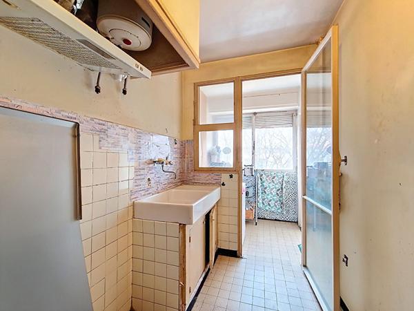 Appartement Marseille 1 pièce(s) 33.51 m2