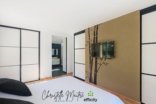 Maison
         7 pièces
        - 220 m² Bien prestige 980 000 € *