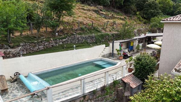 Maison vue mer panoramique sur les hauteurs de Calcatoggio - piscine chauffée - appartement indépendant