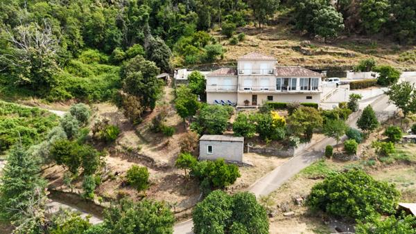 Maison vue mer panoramique sur les hauteurs de Calcatoggio - piscine chauffée - appartement indépendant