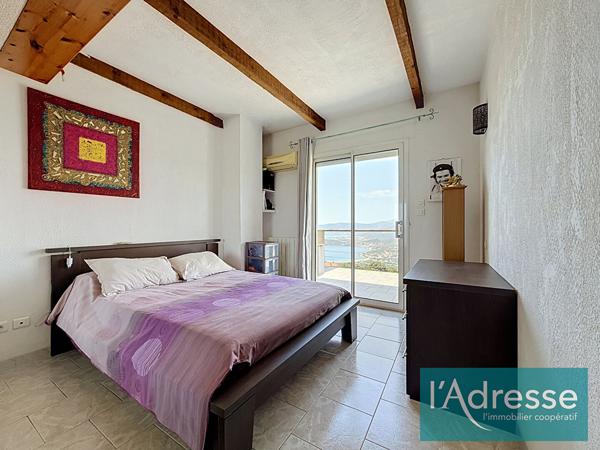 Maison vue mer panoramique sur les hauteurs de Calcatoggio - piscine chauffée - appartement indépendant