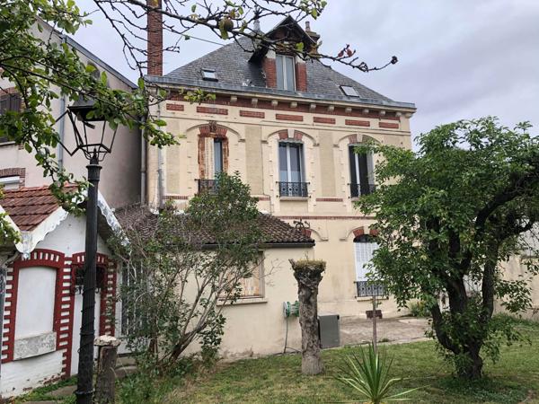 Sens (89100) Grand T2 refait à neuf avec balcon à Sens