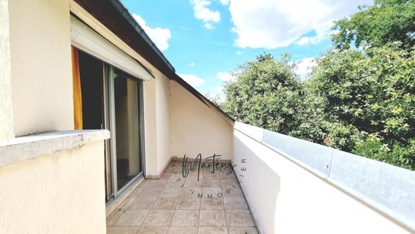 Maison Familiale, proche centre ville, 170m², 5 chambres, studio indépendant, garage.