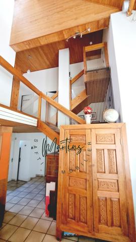 Maison Familiale, proche centre ville, 170m², 5 chambres, studio indépendant, garage.