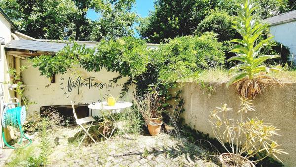 Maison Familiale, proche centre ville, 170m², 5 chambres, studio indépendant, garage.