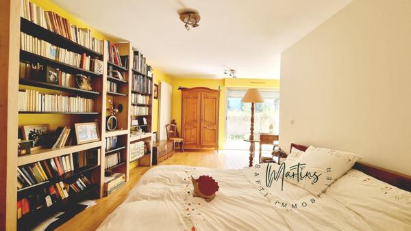 Maison Familiale, proche centre ville, 170m², 5 chambres, studio indépendant, garage.