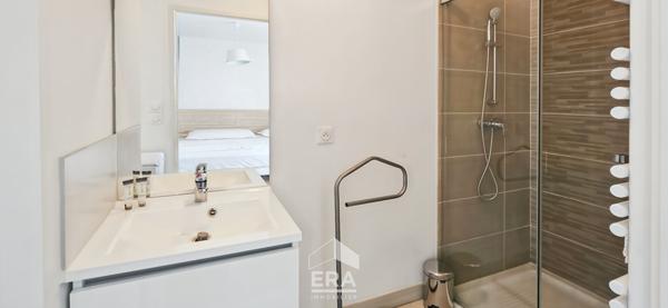 LE BOUSCAT HIPPODROME - Appartement en attique de 80m² avec terrasse de 100 m² - Résidence récente et sécurisée