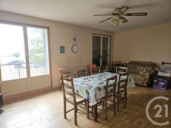 Maison à vendre  5 pièces - 105 m 2   ST PIERRE LE MOUTIER  - 58