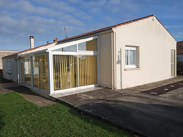 Maison 85 m² avec véranda et garage ? Breuil-Magné