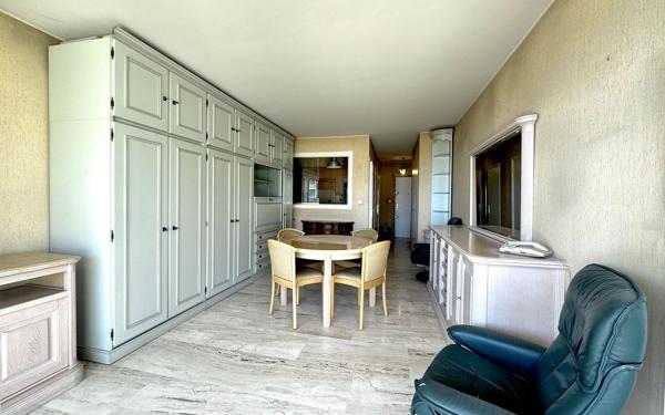 Appartement à vendre    1 pièce • 31,38 m2 Nice