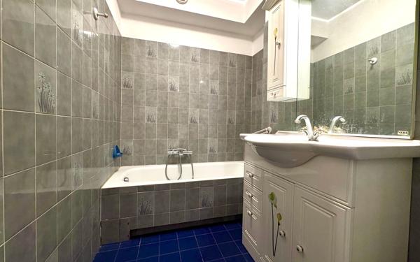 Appartement à vendre    1 pièce • 31,38 m2 Nice