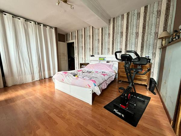 Maison Lassay Les Chateaux 7 pièce(s) 204 m2