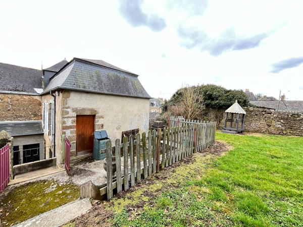 Maison Lassay Les Chateaux 7 pièce(s) 204 m2