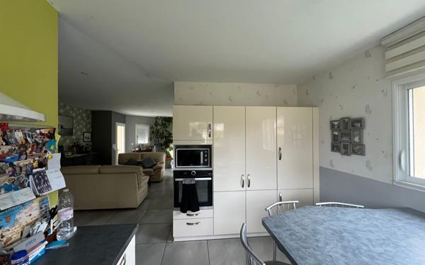 Maison à vendre    4 pièces • 128 m2 Saint-Renan